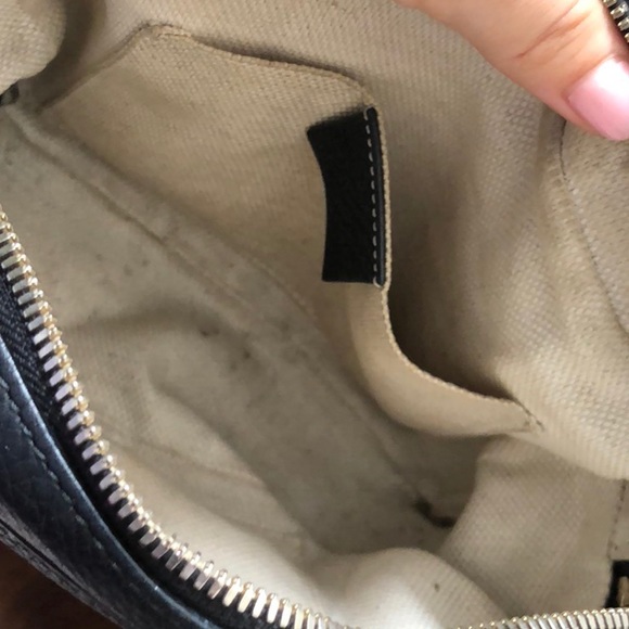 SOLD! ✨ AUTHENTIC GUCCI SOHO DISCO CROSSBODY - Picture 4 of 7